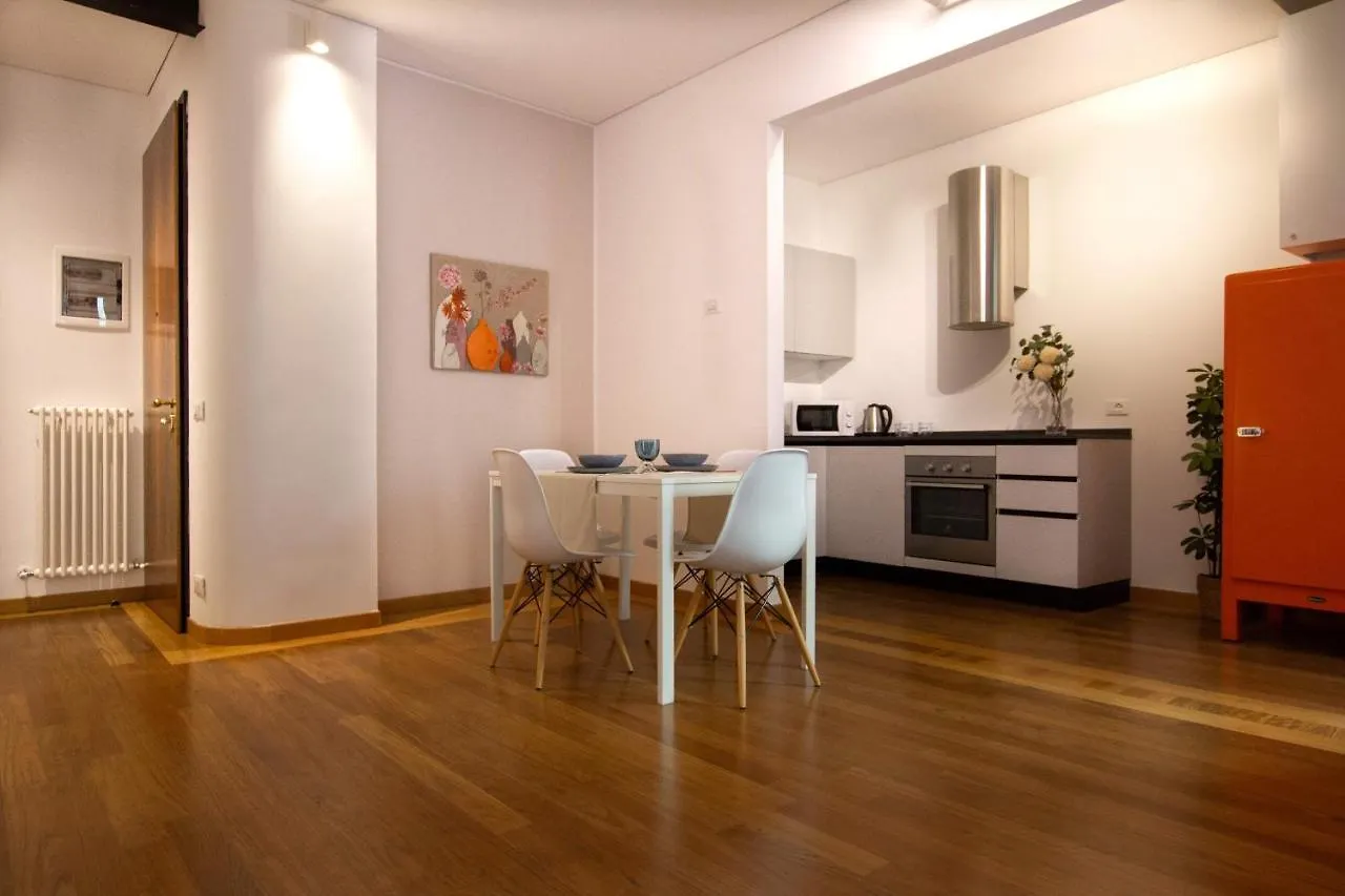 Dolfin Apartment * * * * * Treviso